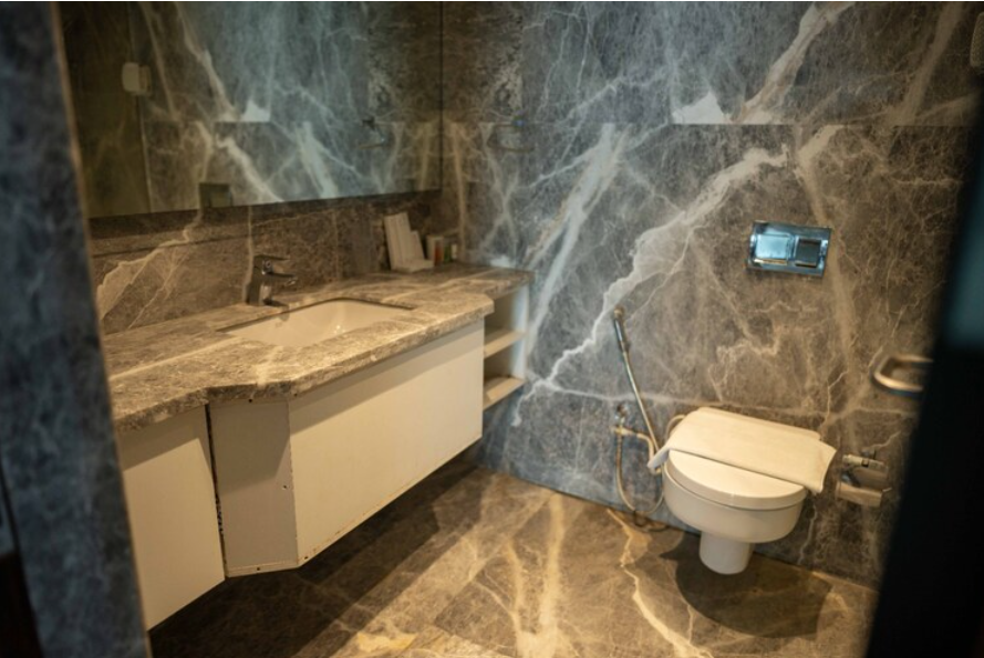 MARINE DRIVE (BEACH FRONT LUXURY PENTHOUSE by NIOTEL) Marine Drive Luxe Beach View Penthouse by Niotel 7