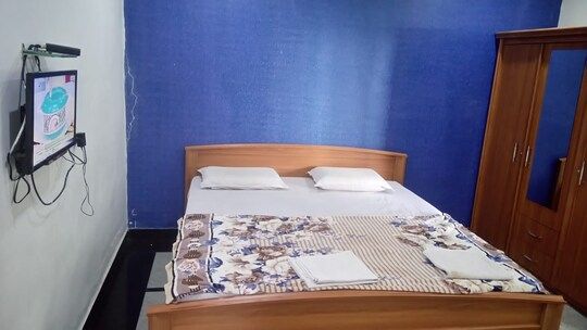 Hotel Santoshi Sarovar Deluxe A/C Room 4