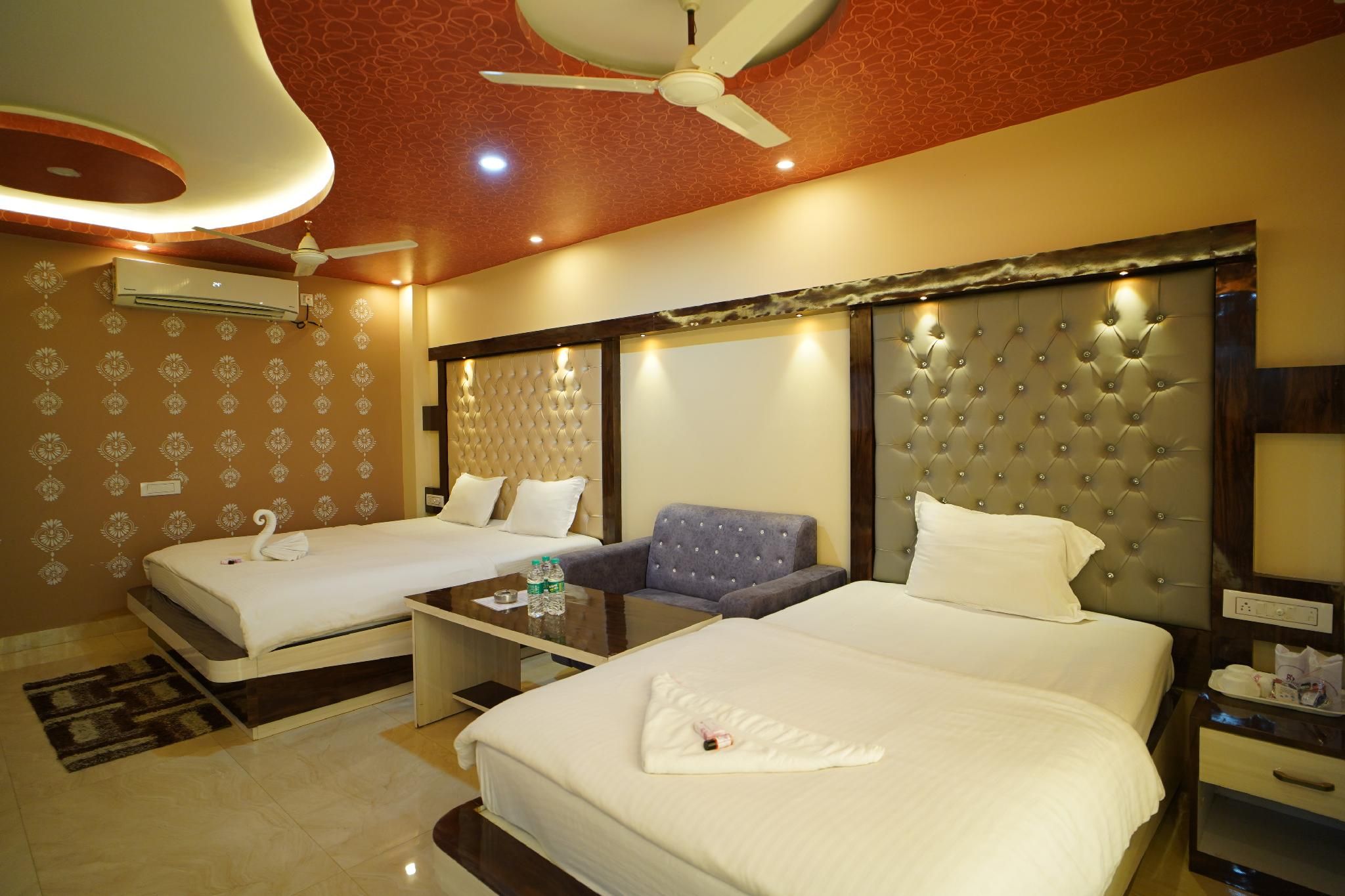 Triple Bed Room With Air Conditioning