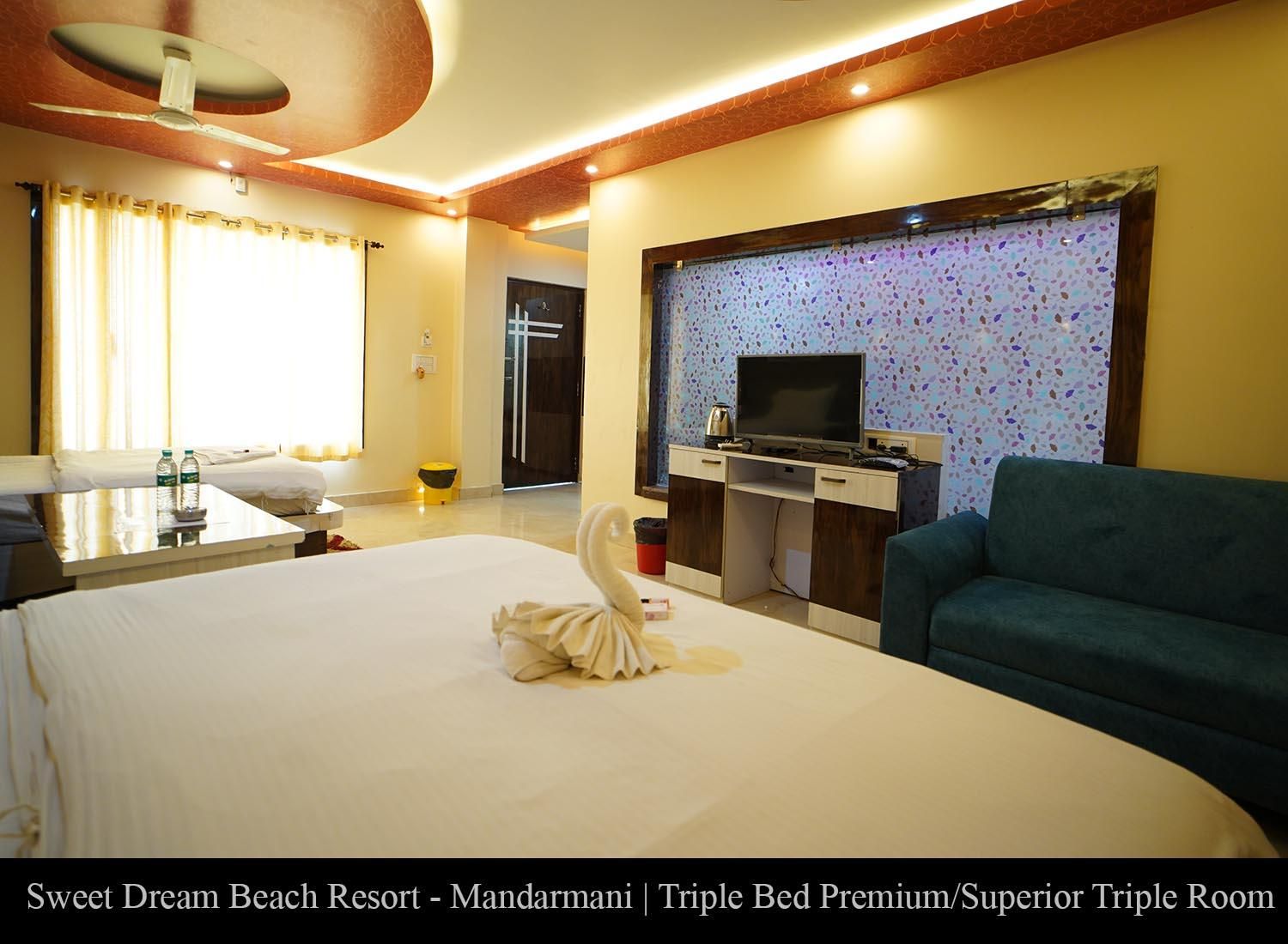 Triple Deluxe Pool View