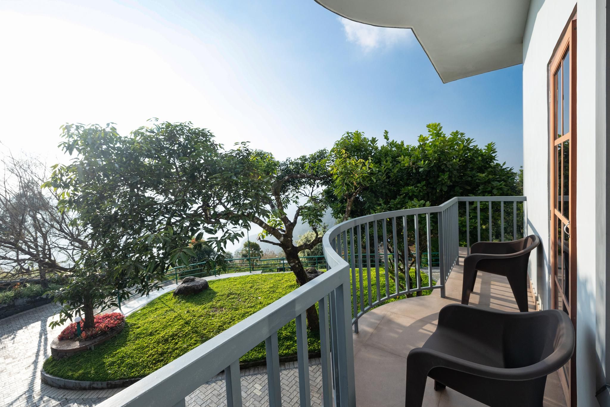 Deluxe Room with Balcony