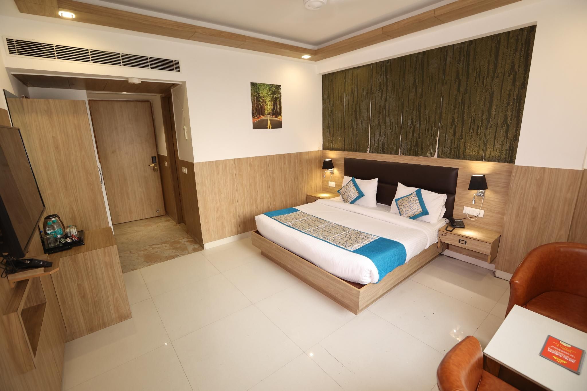 Executive Room