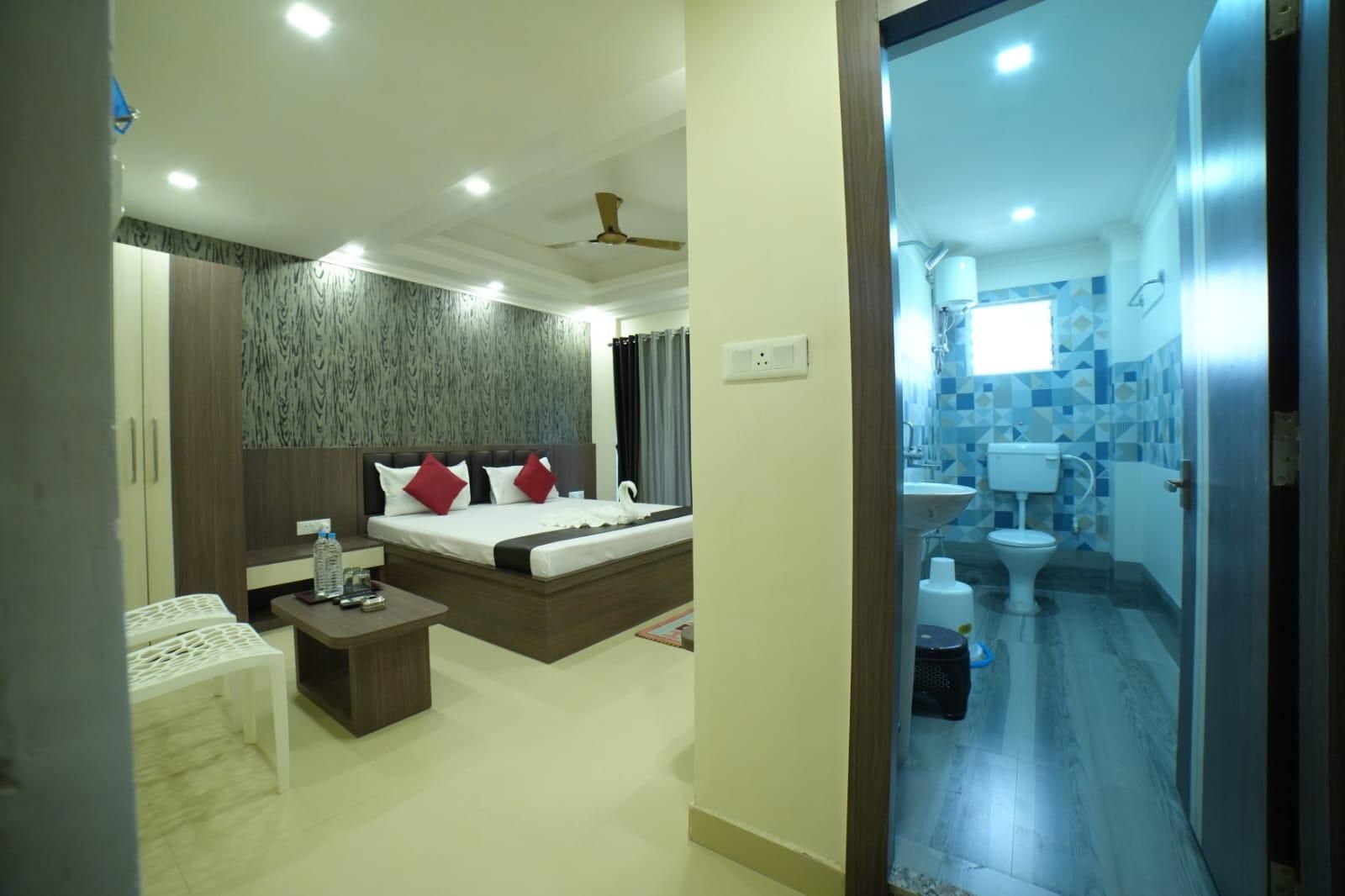 Hotel Jairam WayBay Deluxe Balcony 3