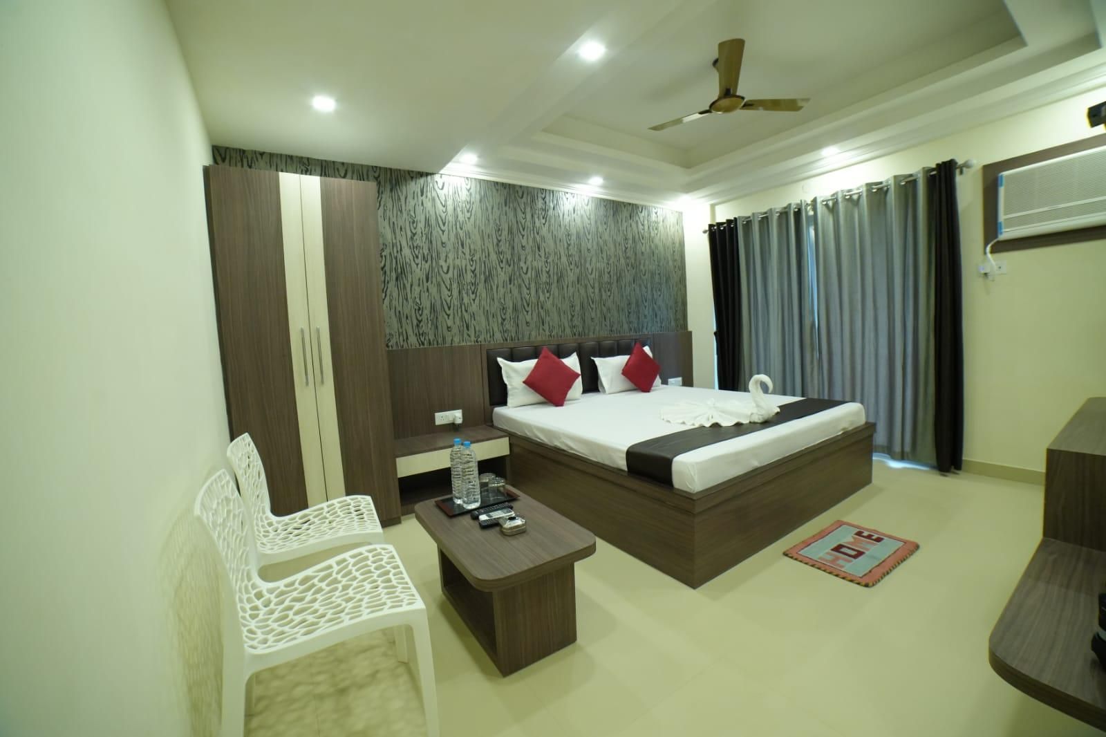 Hotel Jairam WayBay Deluxe Balcony 2