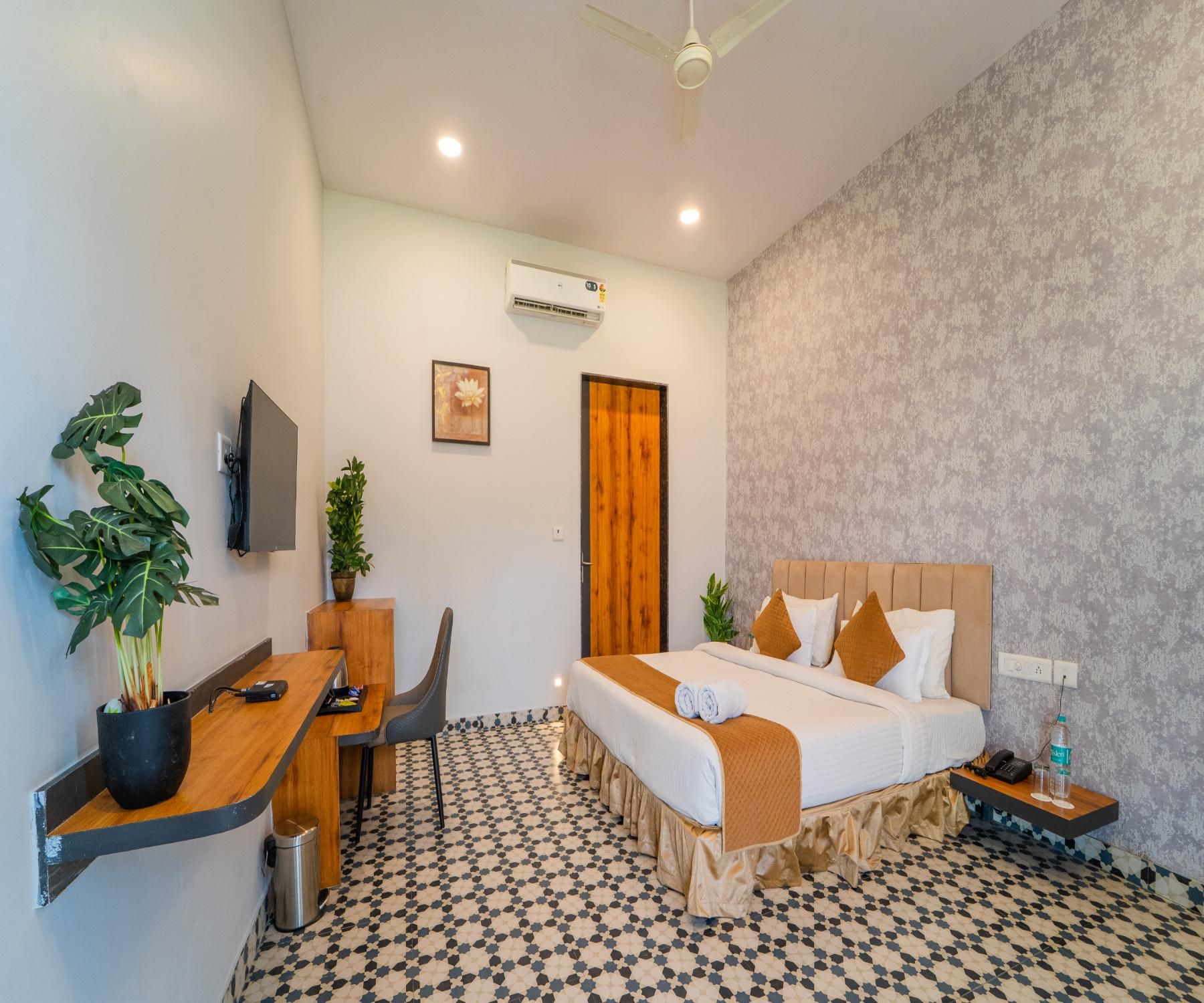 Rivaasa Hotel & Resort Deluxe Room 2