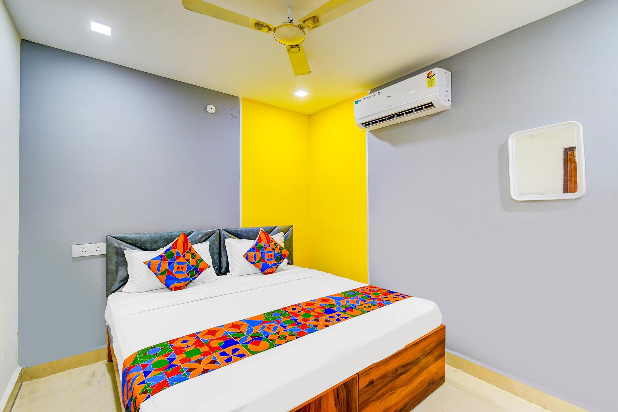 FabHotel R3 Atmos Deluxe Room 6