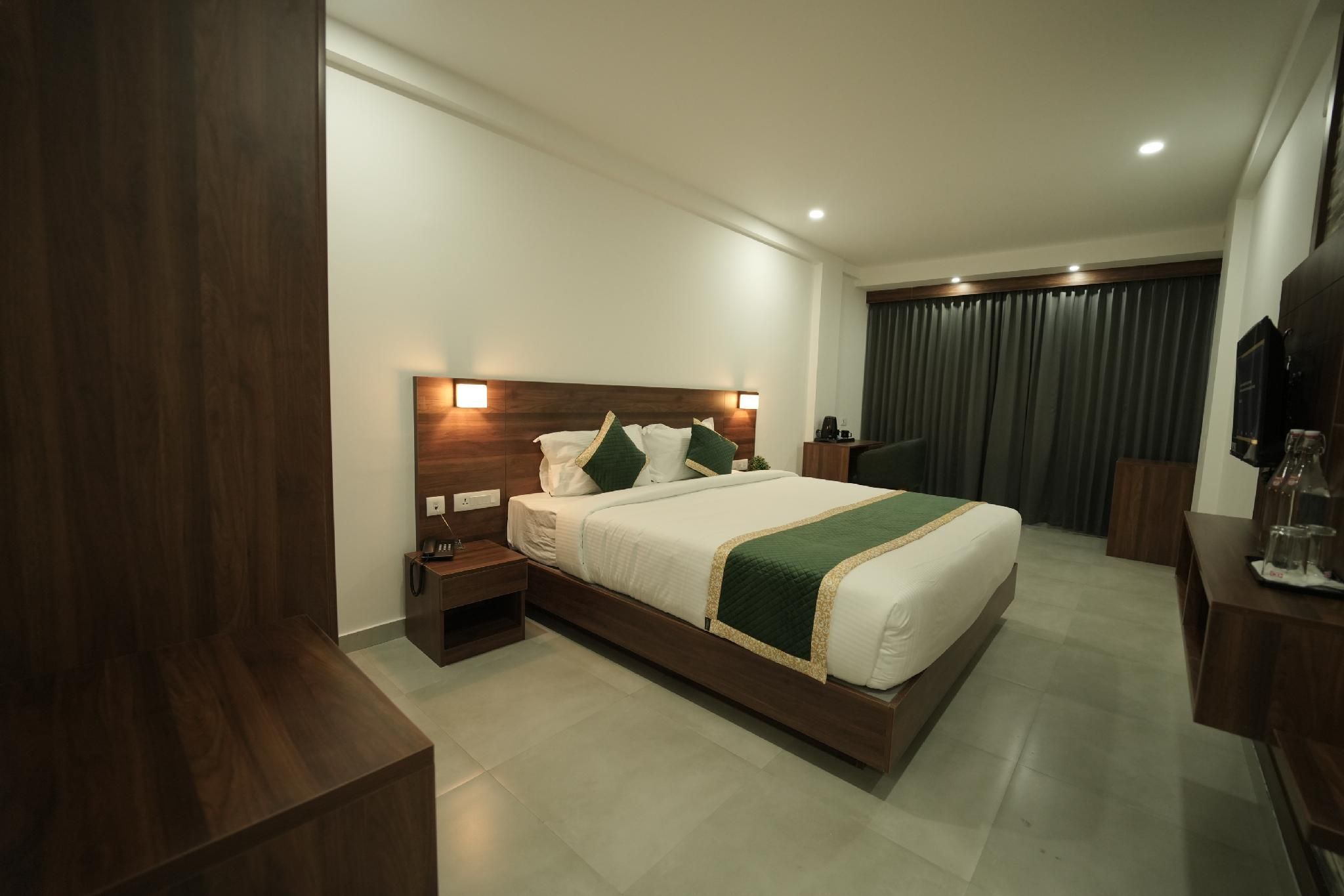 GEORJOYS HOTELS & RESORTS Executive Room