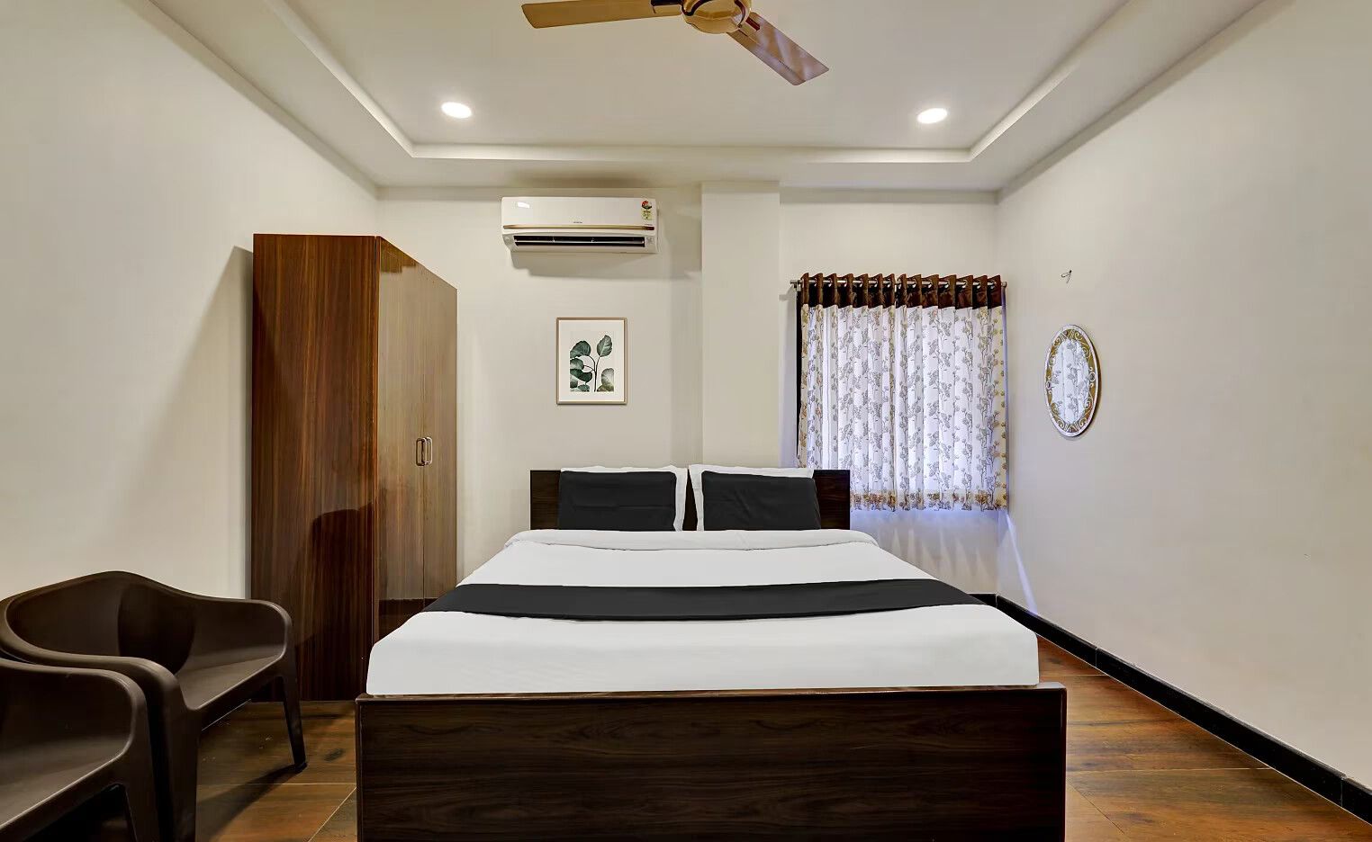 MEDIKONDA GRAND BUDGET DOUBLE ROOM 7
