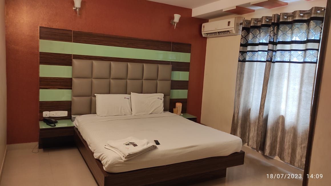 Hotel Seven Hills Inn Standard Non AC Room 2