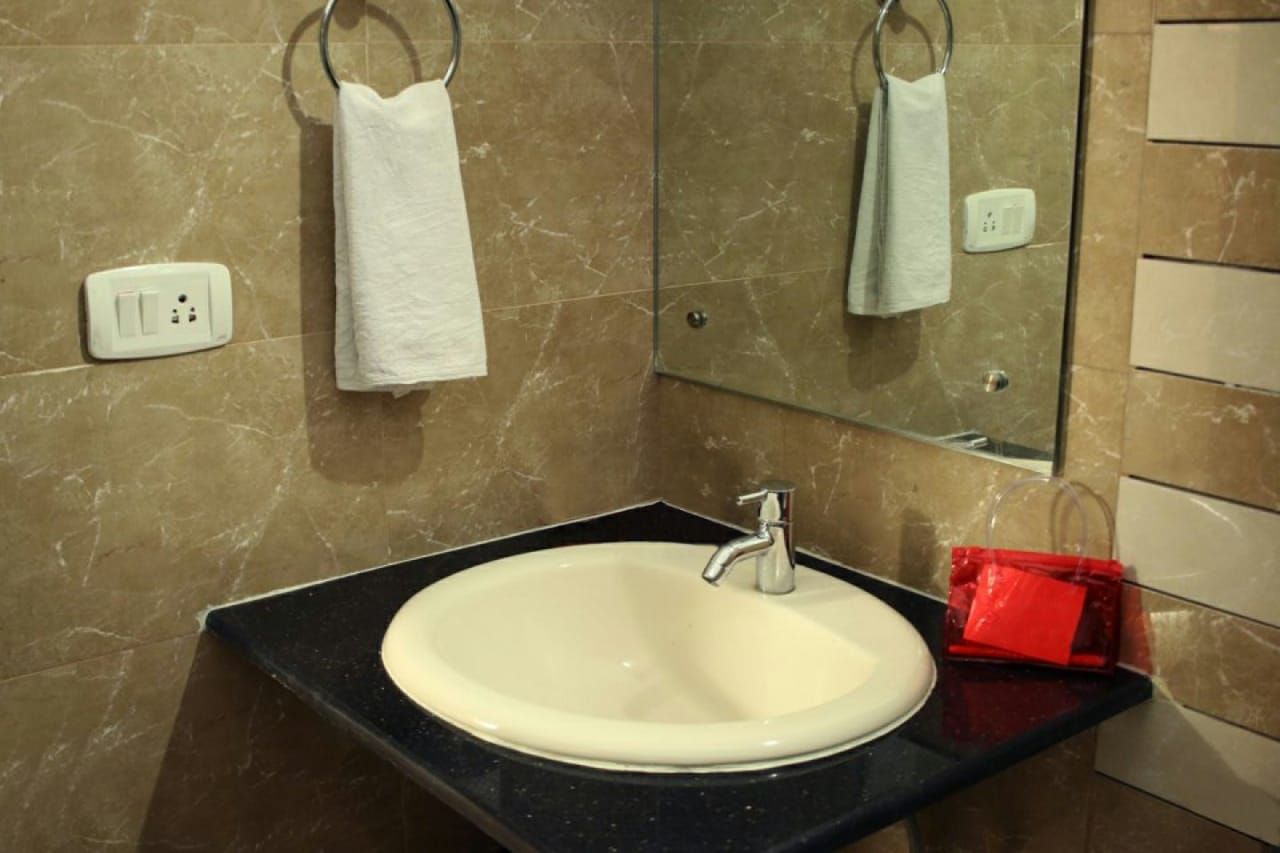 Hotel Seven Hills Inn Standard Non AC Room 4