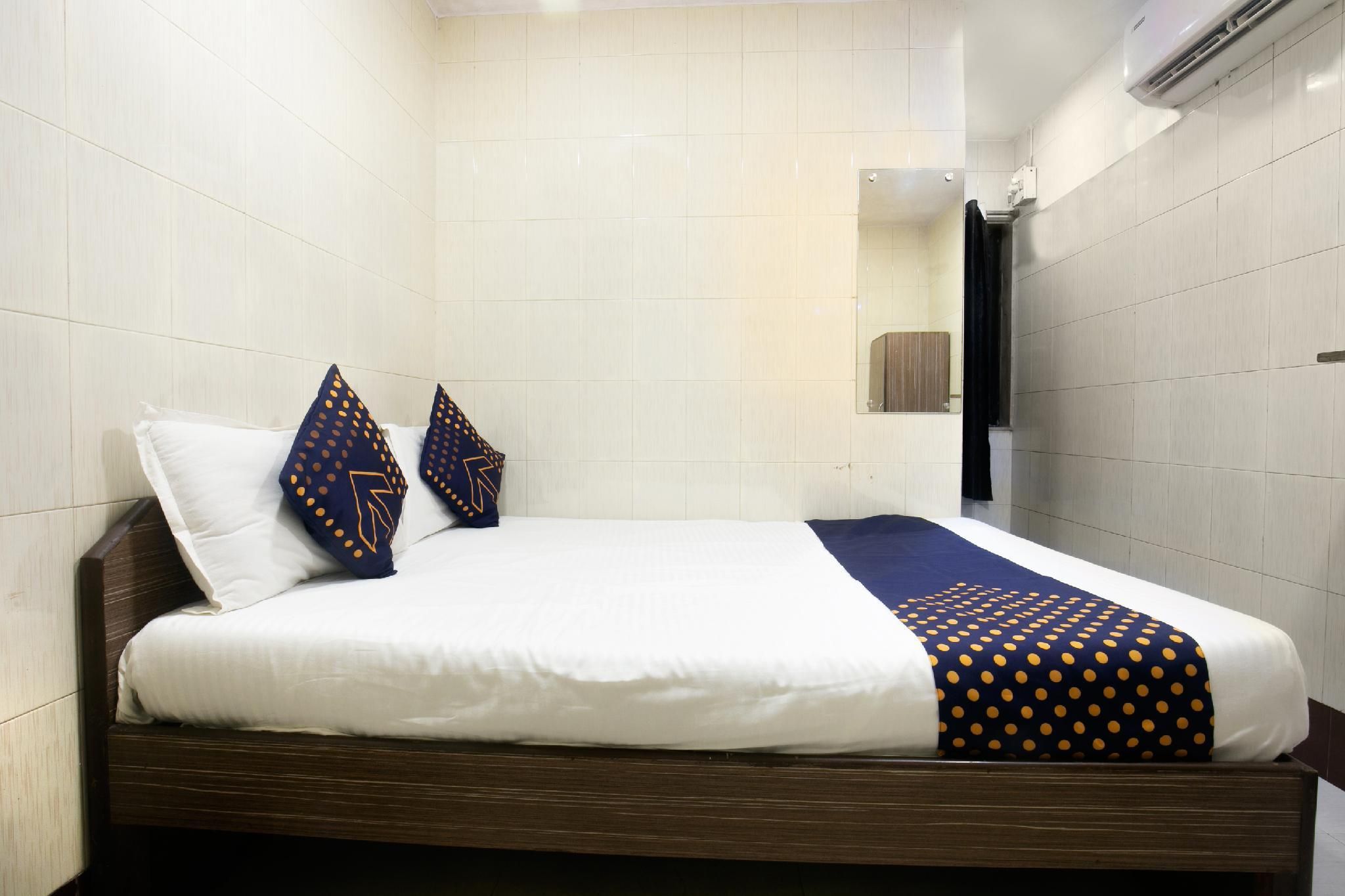 SPOT ON Hotel Saim Palace Near Marine Drive Beach