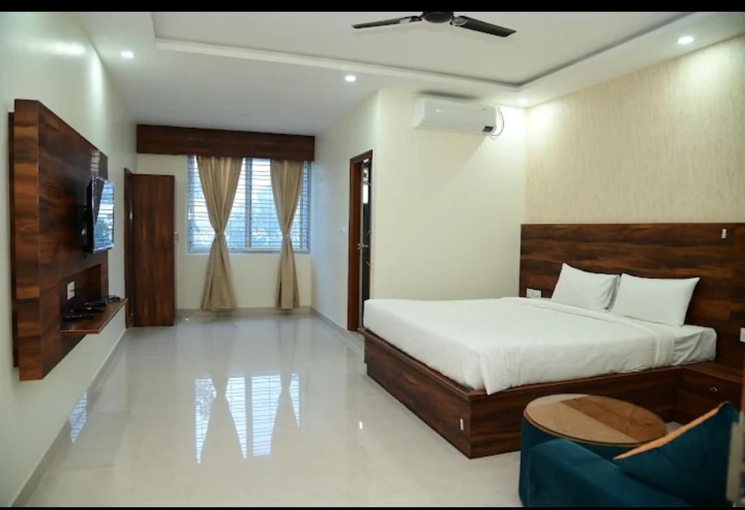 Deluxe Suite