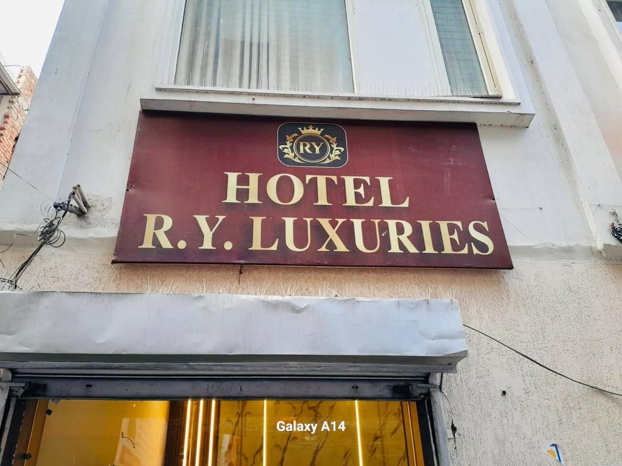 RY LUXURIES HOTEL
