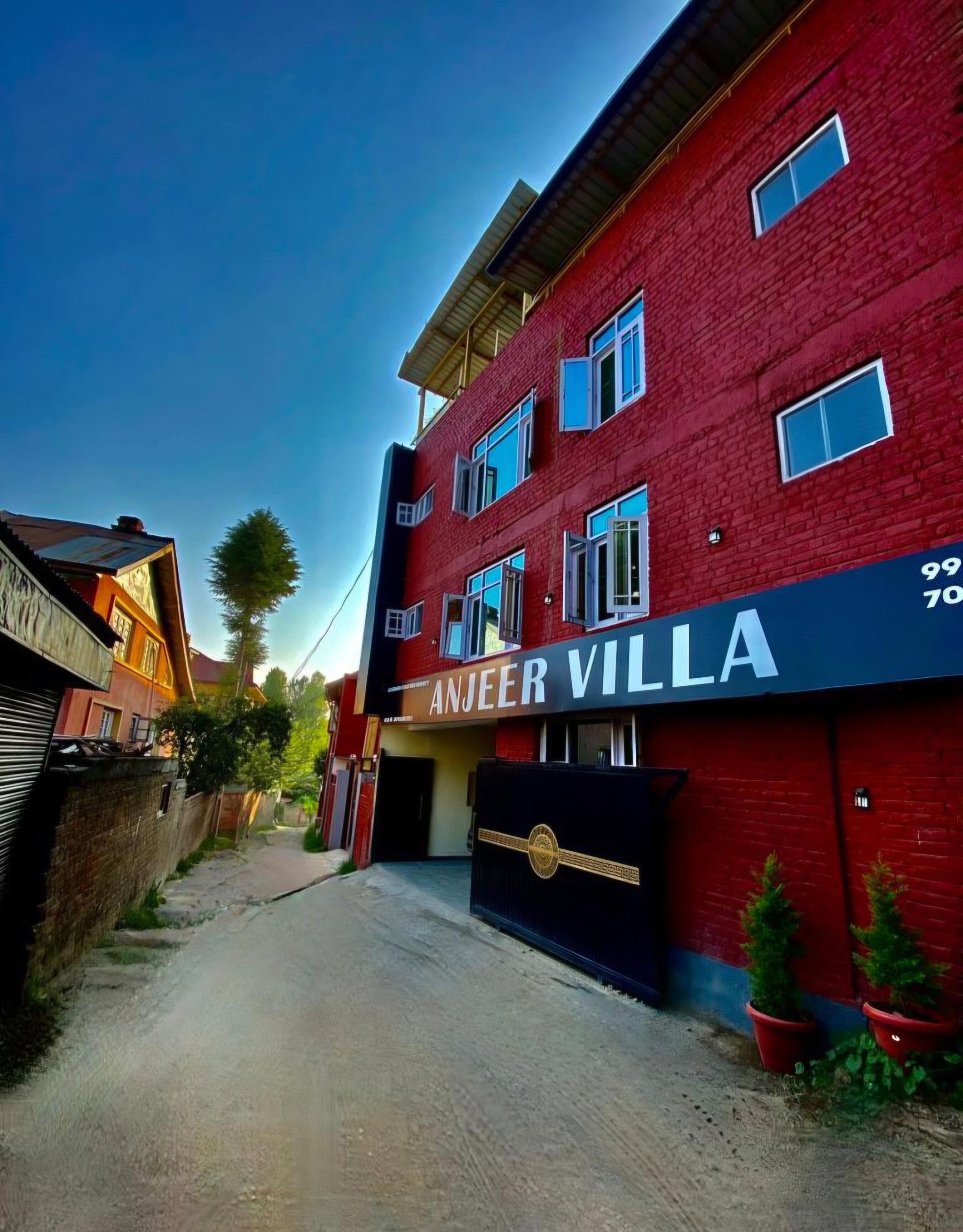 Hotel Anjeer villa Srinagar