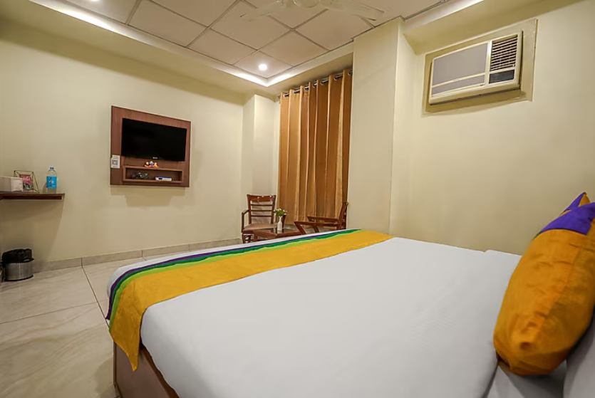 Hotel Oasis Inn Standard Double Room 8