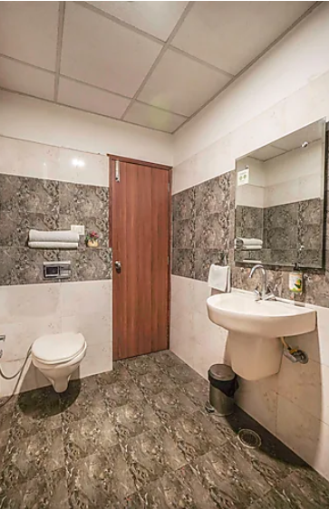 Hotel Oasis Inn Standard Double Room 2