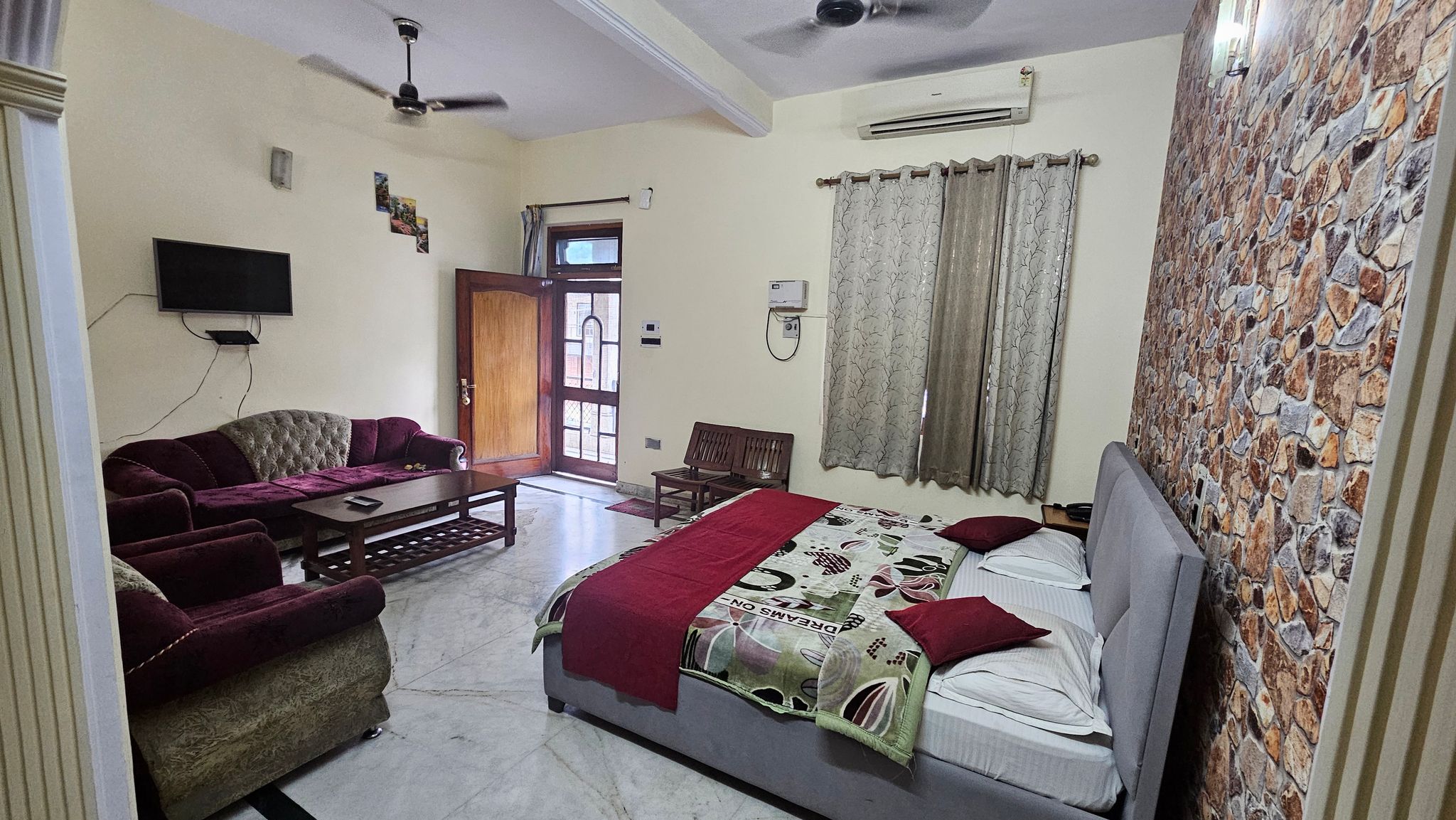 Deluxe AC Room