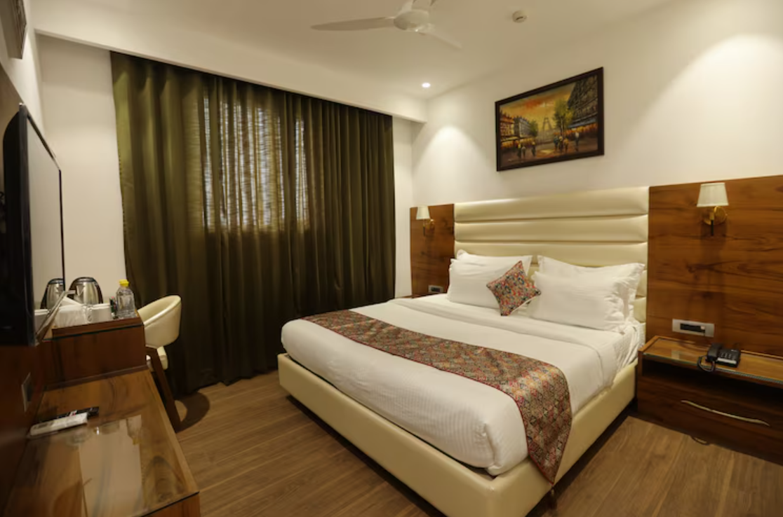 Royal King Room