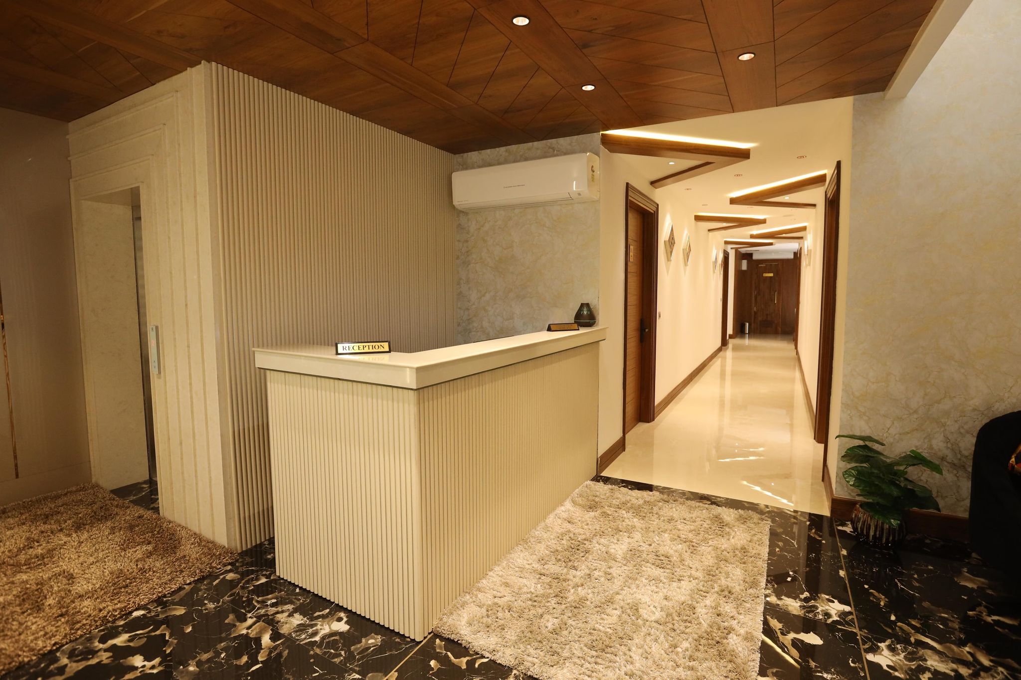 Royal Lalit Grand Hotel