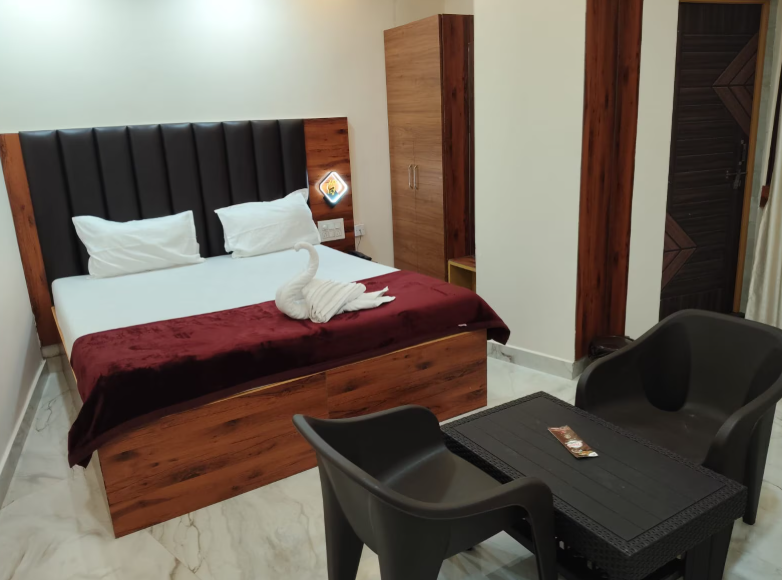 Nandi Residency Deluxe Room Non AC 2