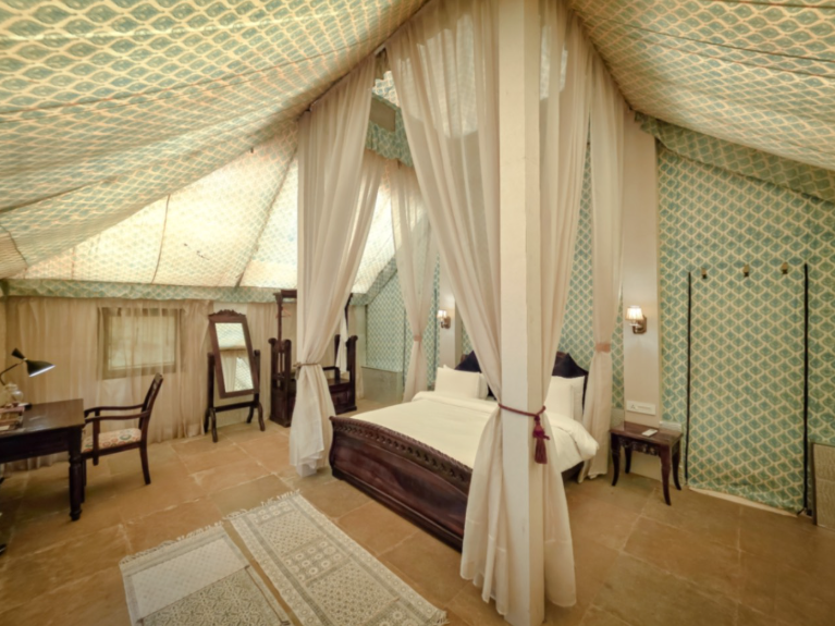 Angirasa Luxury Camping Pet Friendly Suites Showcase Printed Canvas 3