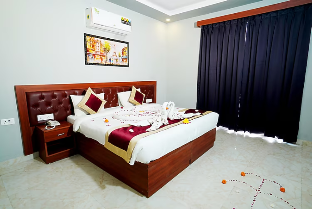 Hotel Expo Mart Inn Deluxe Room