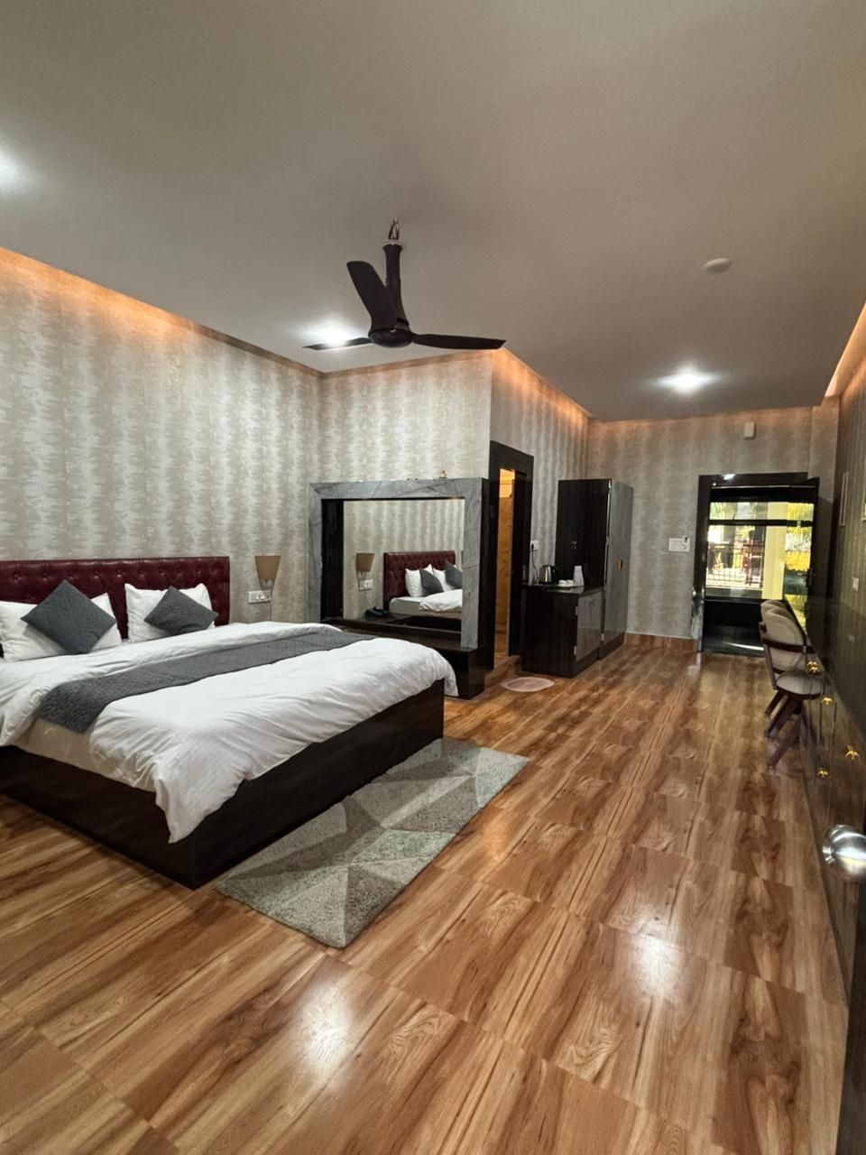 The Elite Resort,Senkiview Itanagar Deluxe AC Room