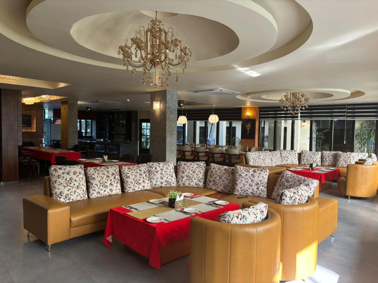 Food & Dining