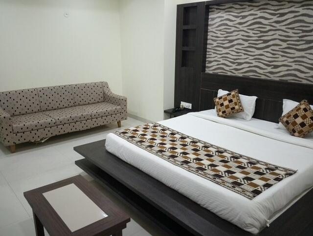 Deluxe Double Bed A.C