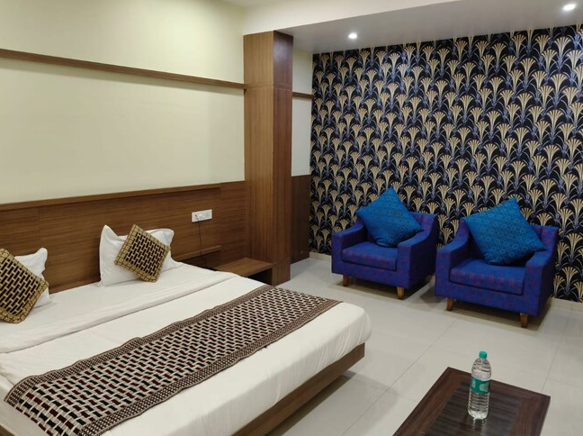 Deluxe Double Bed Non A.C