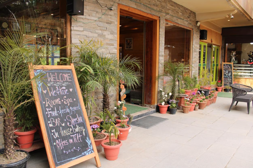 Hotel Hangout kasol