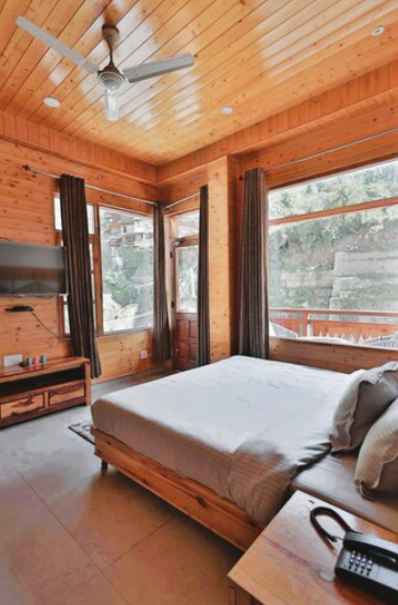 The Luxury Room
