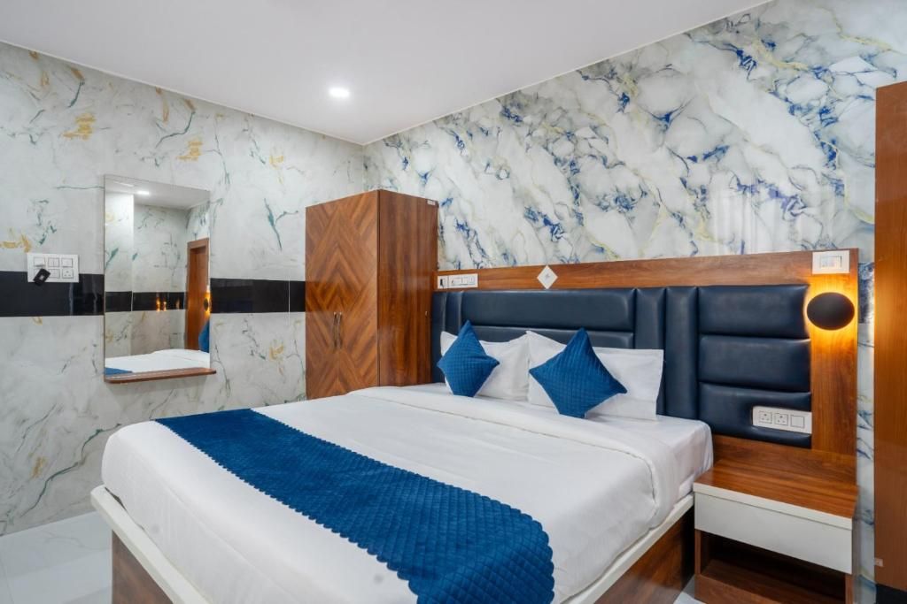 Sunrise Hotel Double Room 5