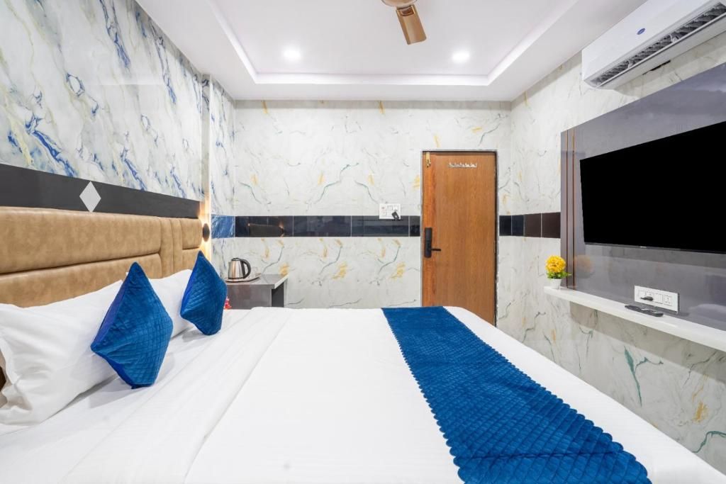 Sunrise Hotel Double Room 3