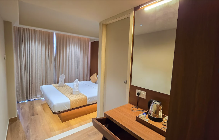 Deluxe King Bed Room