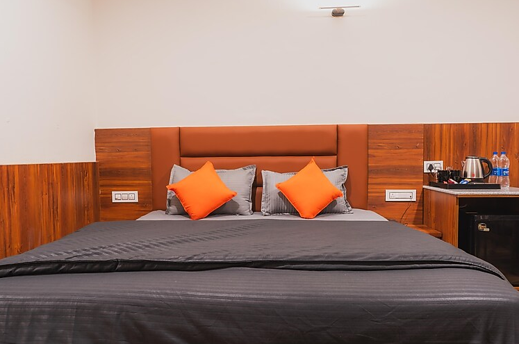 Deluxe Room with Balcony