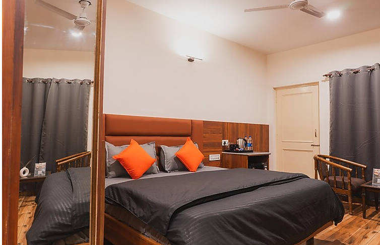 Deluxe Room with Balcony