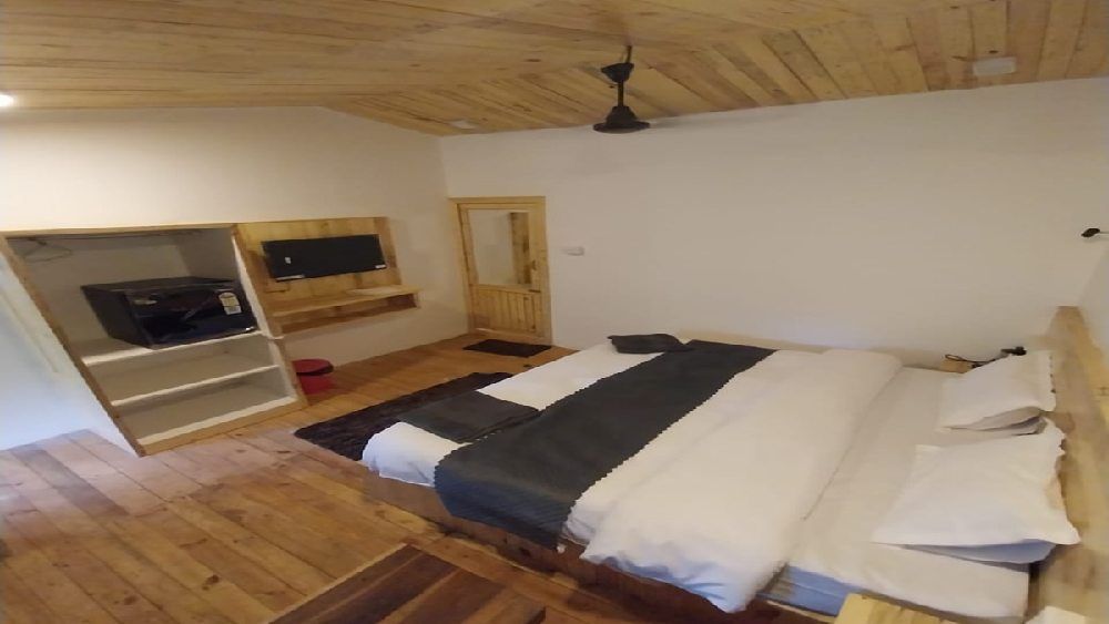 The Azure Resort Palolem Deluxe Room 3