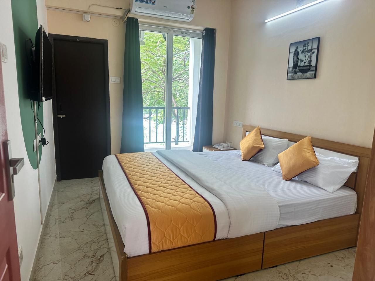 Lynx Serviced Apartments Double Room 3