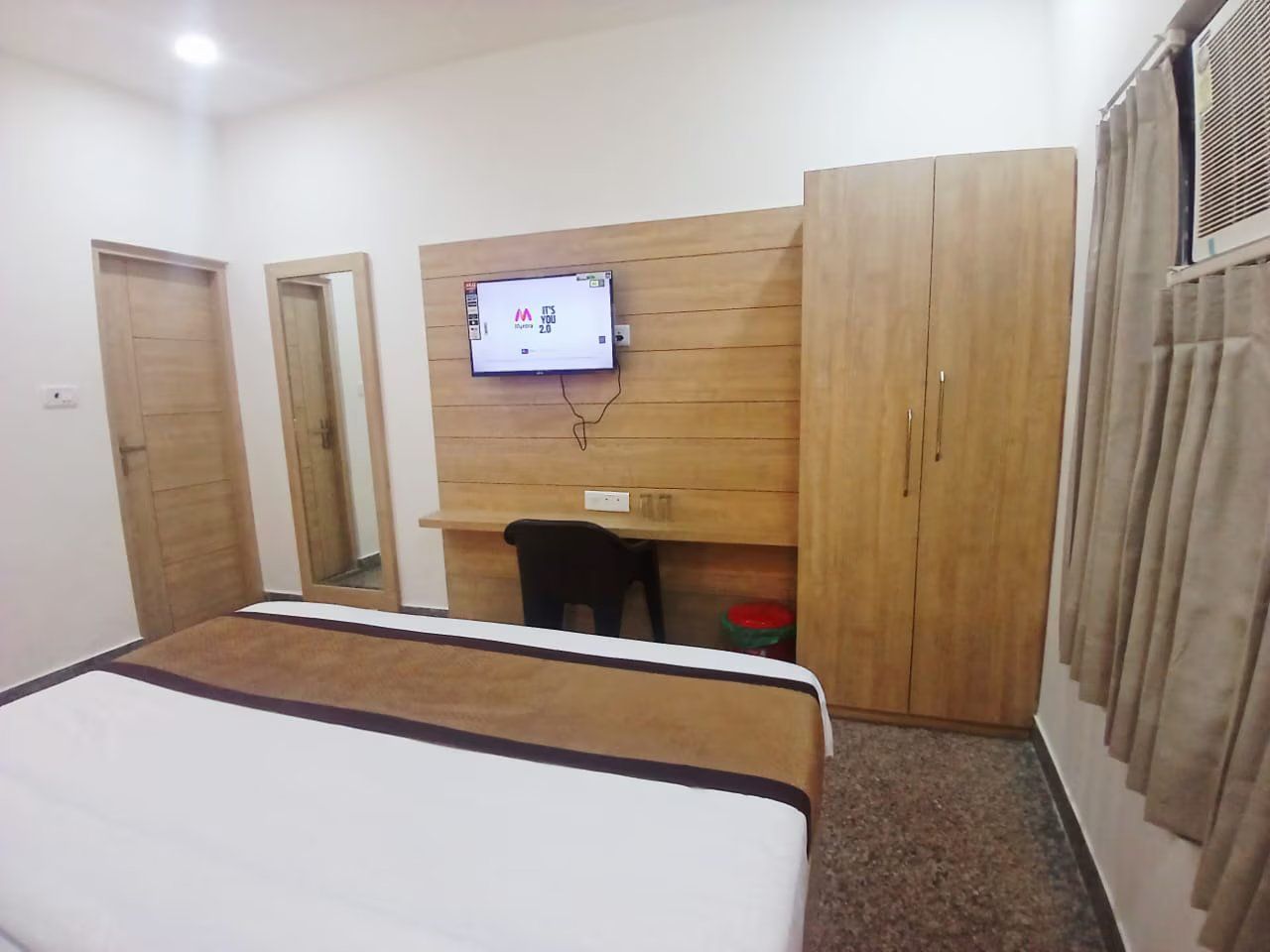 Hotel Devi Ram Atithi Bhawan Near Prem Mandir By HRG Deluxe Room 8