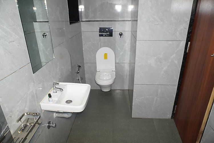 Hotel Vasudev Deluxe AC 3