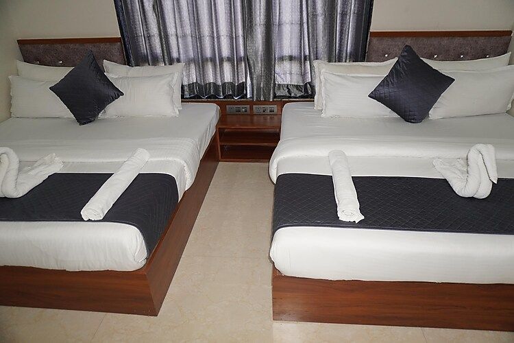 Hotel Vasudev Family Room 2 bed 3