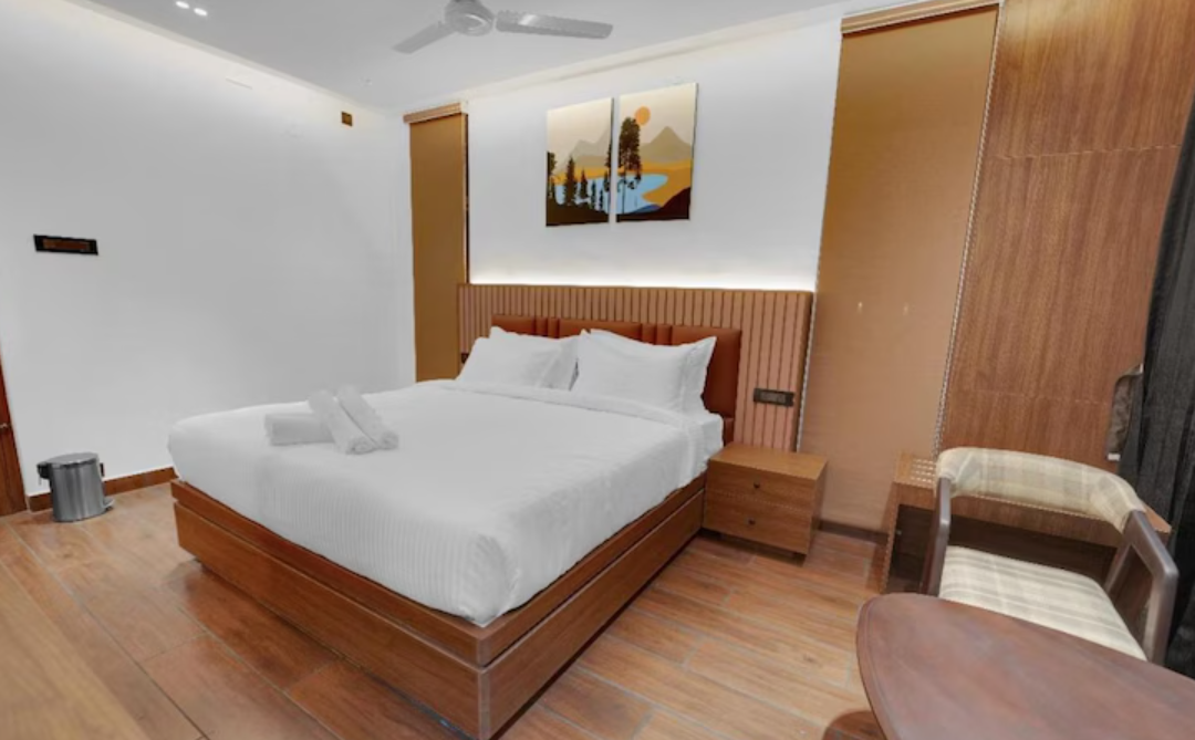 Deluxe Double Room with Balcony