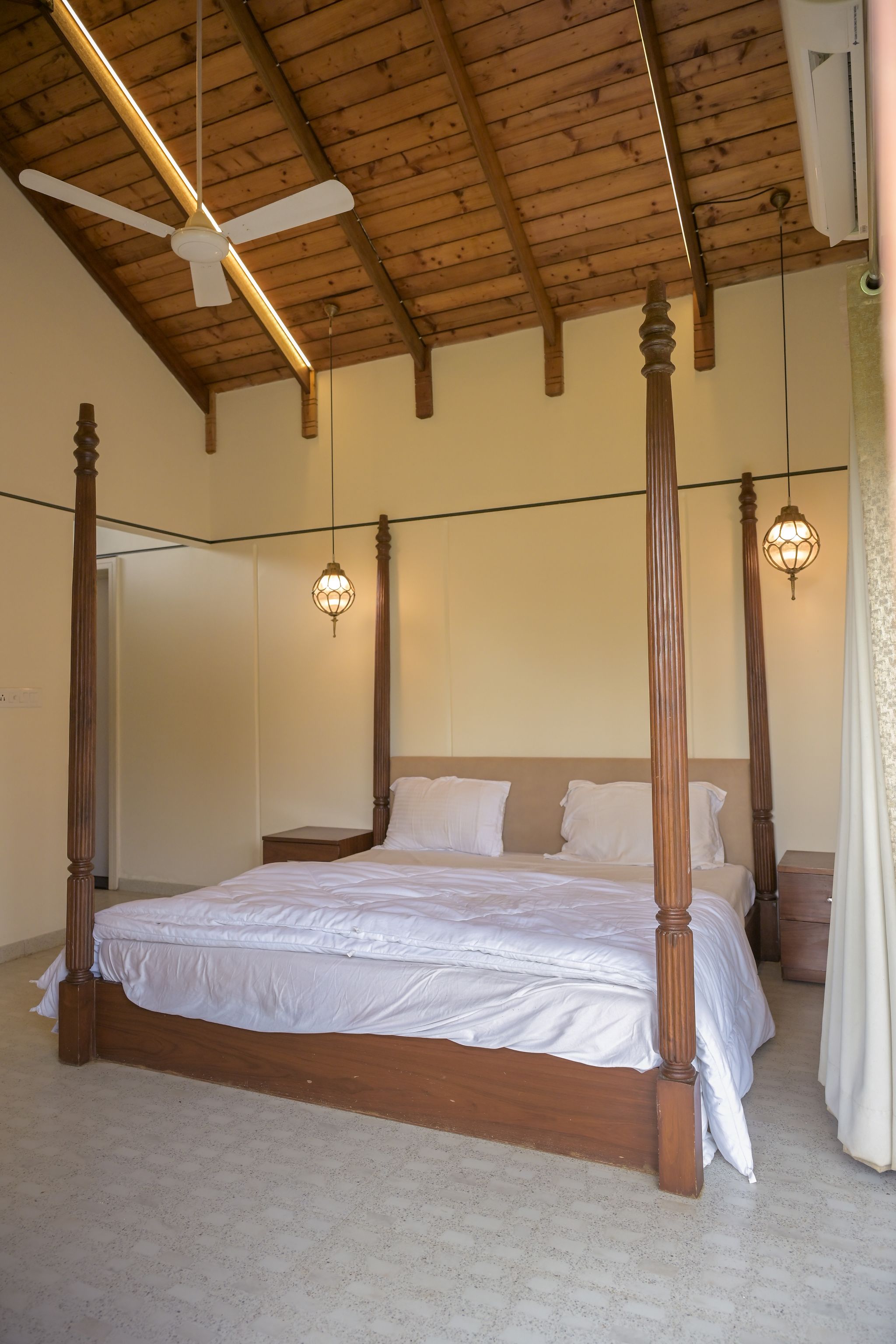 StayGuru Luxury Villa 2 BHK Villa 9