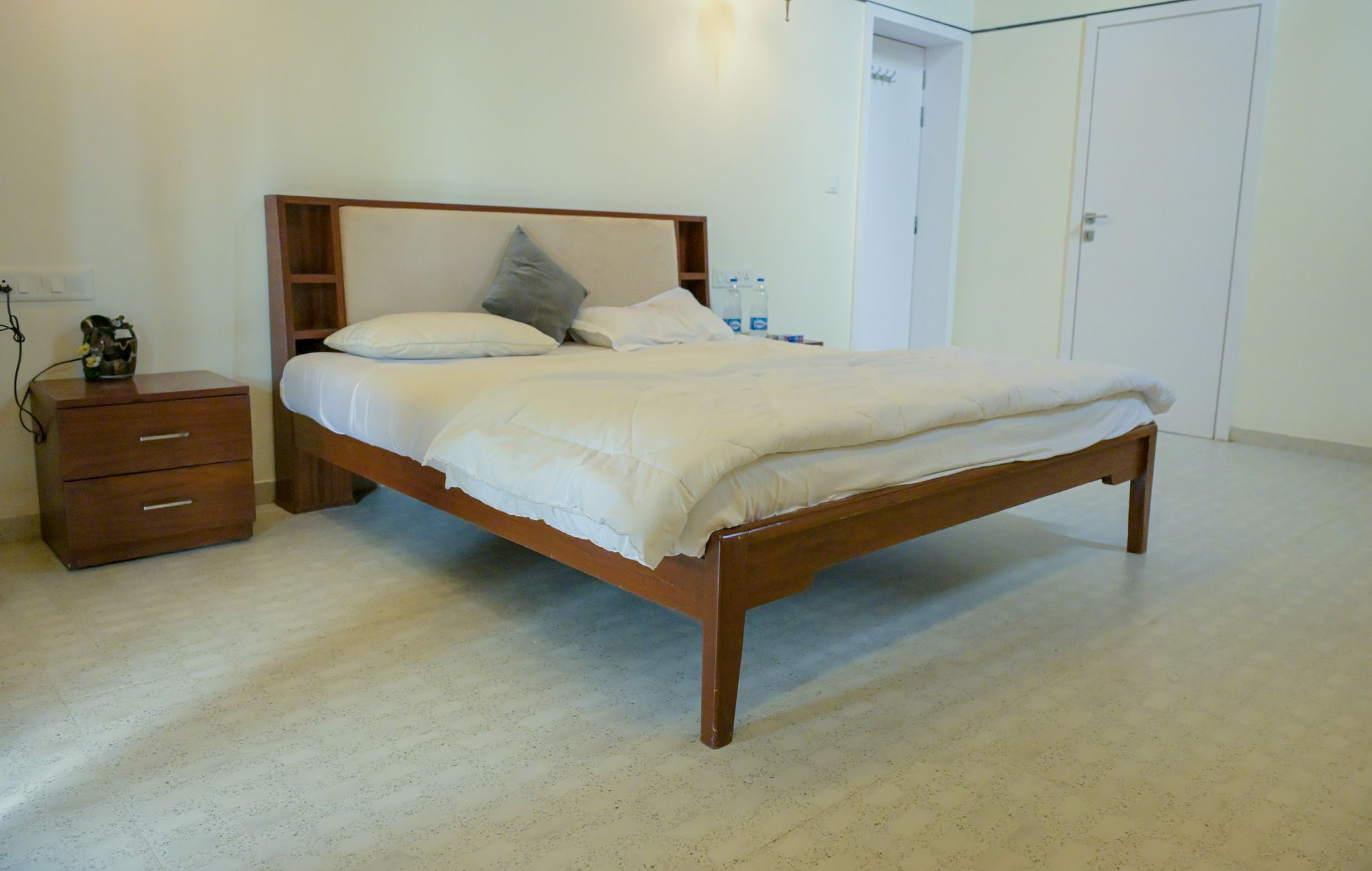 StayGuru Luxury Villa 2 BHK Villa 10