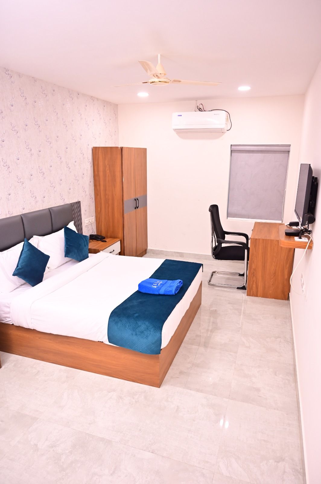Elite Hotel Karimnagar  Deluxe Room 2