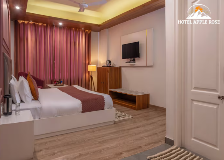 Hotel Apple Rose Deluxe Room With Window View 2