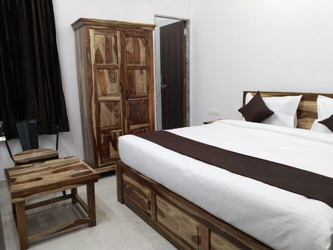 Hotel Yaduraj By Salasar Hospitality Deluxe Room