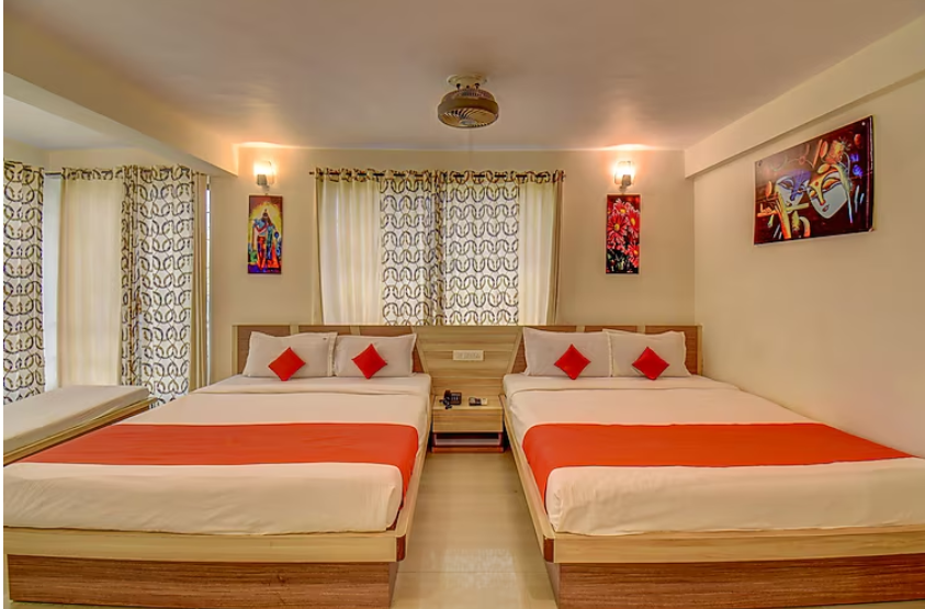 Deluxe Quadruple Room with Balcony