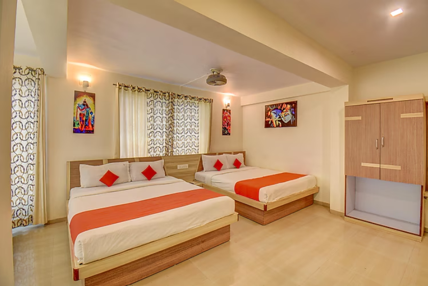 Deluxe Quadruple Room with Balcony